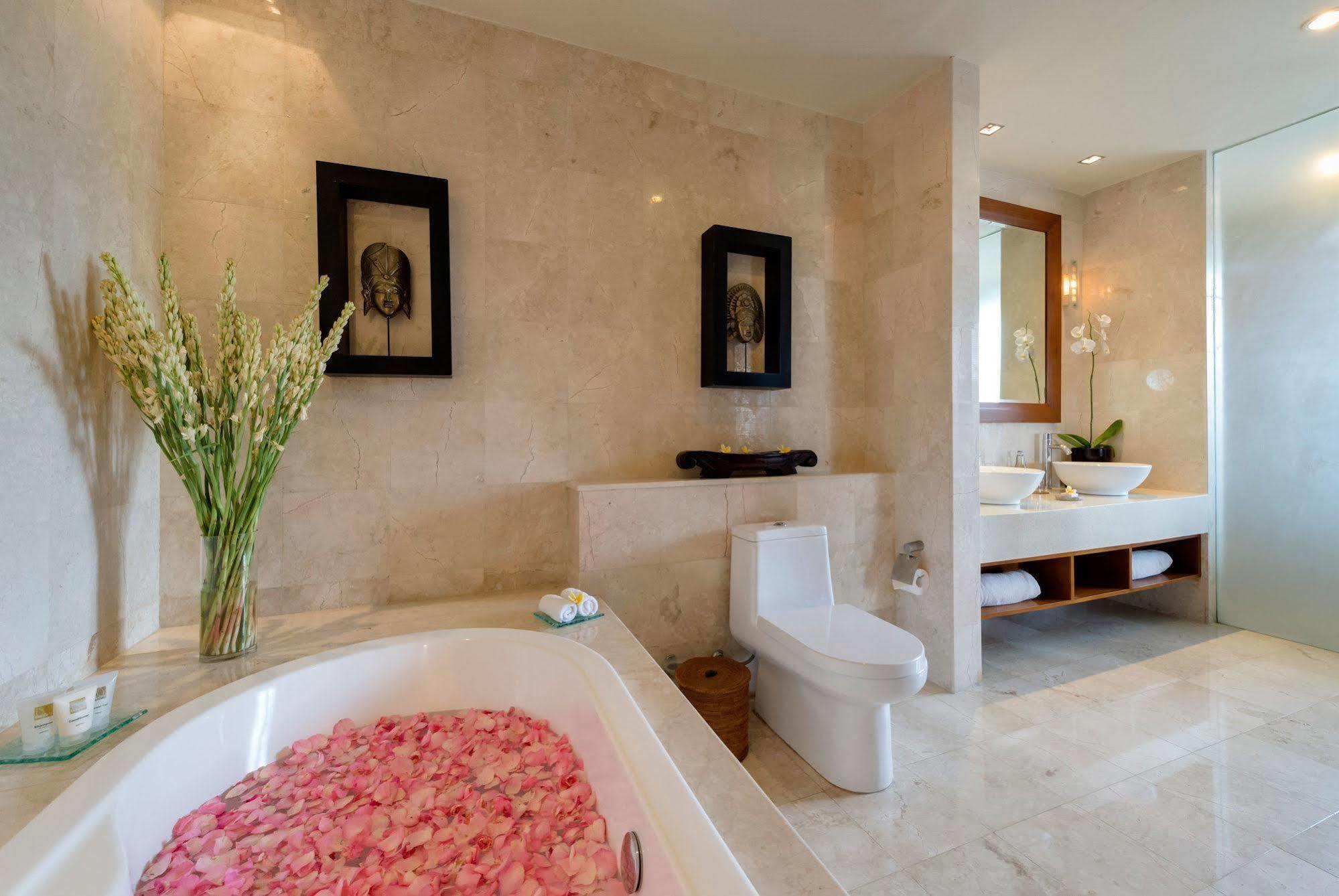 Lakshmi Villas Seminyak Buitenkant foto