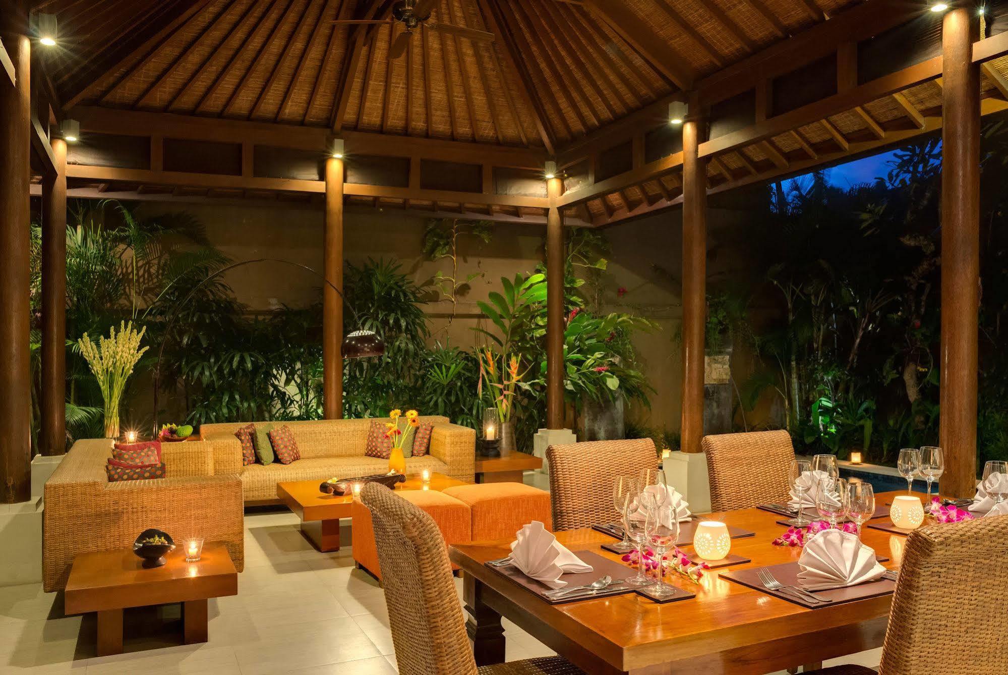 Lakshmi Villas Seminyak Buitenkant foto