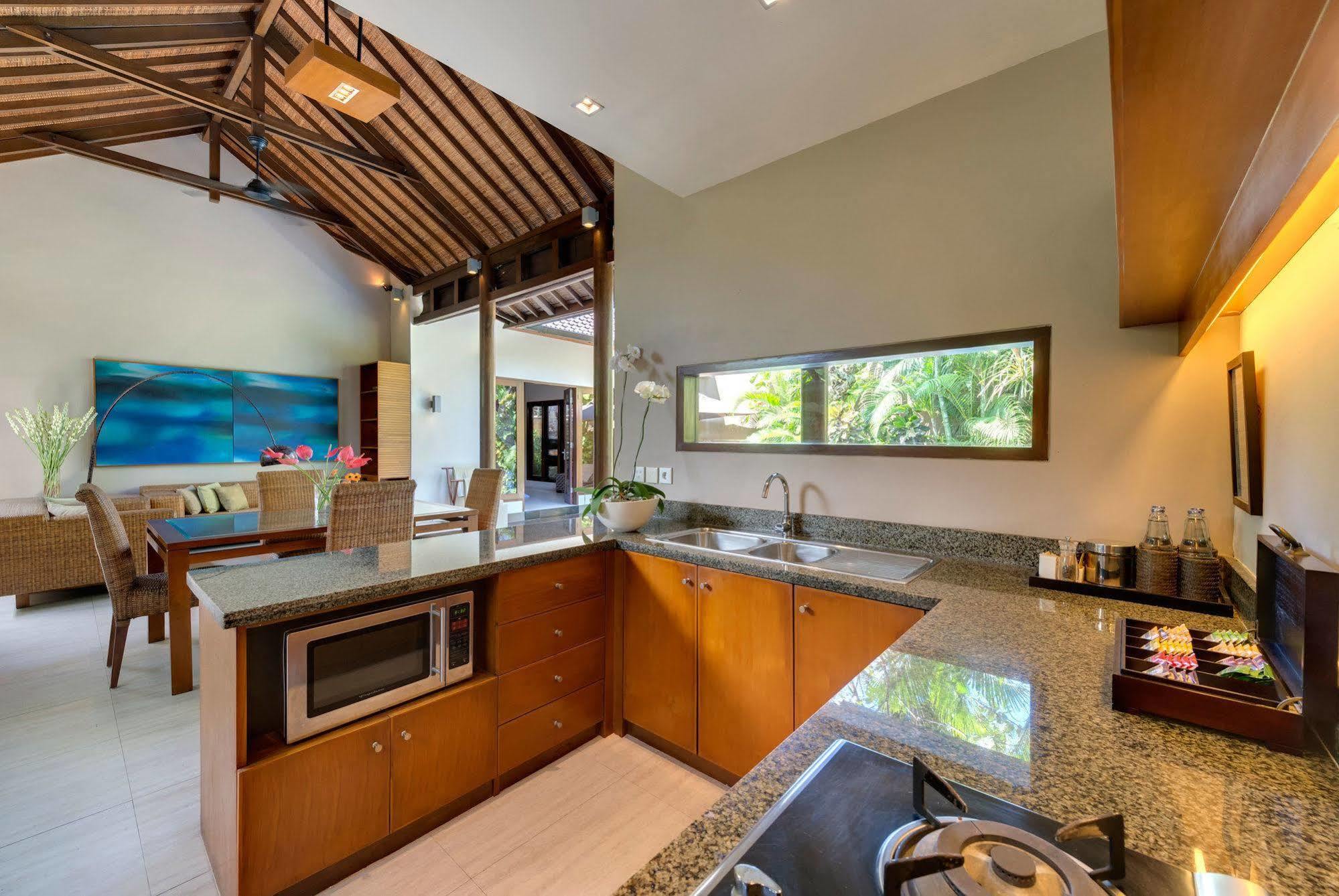 Lakshmi Villas Seminyak Buitenkant foto