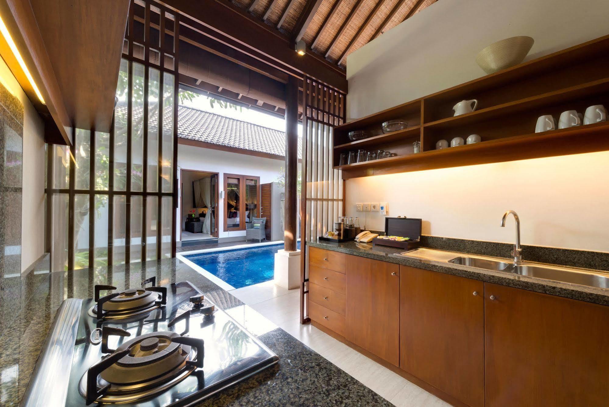 Lakshmi Villas Seminyak Buitenkant foto